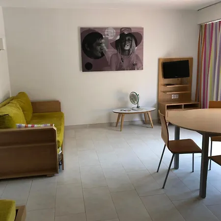St Tropez Apartment